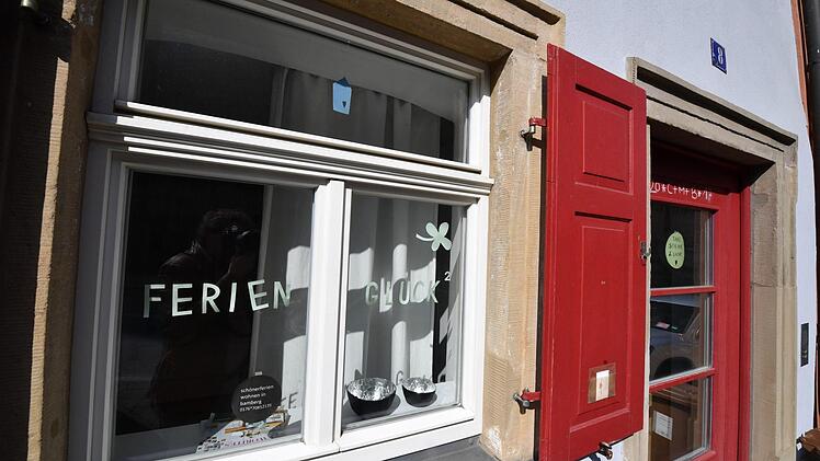 Diese Ferienwohnung in Bamberg wird ganz legal angeboten und betrieben. Damit ist sie eine der wenigen.  Foto: Ronald Rinklef