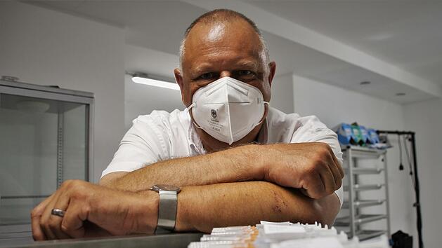 Freut sich &uuml;ber Fortschritte beim Impfen in Stadt und Landkreis Coburg: Martin Stingl, Verwaltungsleiter des Impfzentrums in Witzmannsberg.