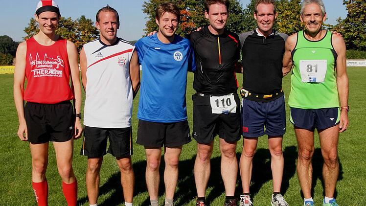 Die Erstplatzierten des Hauptlaufes mit Uwe Bäuerlein (TSV Staffelstein), Uwe Philipp (FC Rentweinsdorf), Steffen Albrecht (LG Veitenstein), Daniel Schniedermeier, Maik Werner (Sportfreunde Unterpreppach) und Richard Banner (TV Zeil).