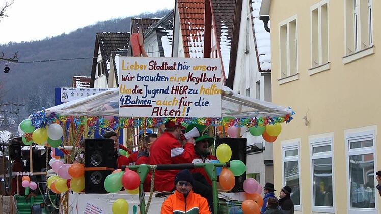 Hilfeschrei der Kegler nach vier neuen Bahnen