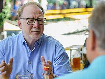 Hans Michelbach erklärte im Gespräch mit dem Fränkischen Tag unter anderem, welche Themen ihn derzeit beschäftigen.  Foto: Marian Hamacher