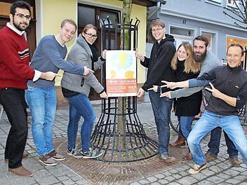 Sie werben mit Engagement für die Ideenwerkstatt (von links):  Mehmet Karyelioglu, Julian Unewisse, Sarah Pachsteffl, Jan Otto, Elisabeth Blechschmidt, Gordon Bohley und Uli Schmerbeck.  Foto: Helke Renner