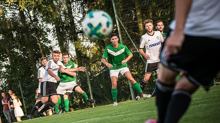 Im Derby gegen Katschenreuth spielte der SSV Kasendorf ein schnelles Umschaltspiel und gewann mit 3:0. Auch gegen die SpVgg Selb  rechnet Kasendorfs Trainer mit einem Sieg. Alexander Muck