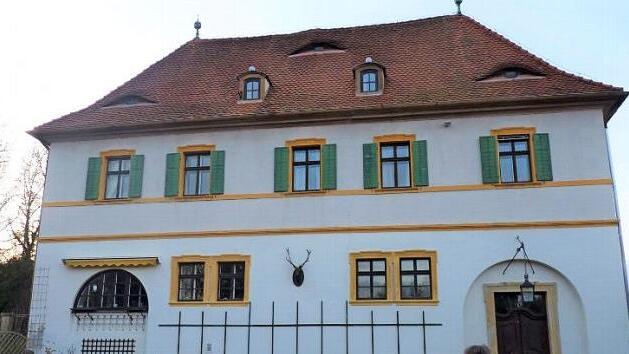 Was wenige wissen: Das "Schlösschen" in Trieb besitzt eine geheime Wendeltreppe - erbaut wurde es zu Zeiten des Klosters Langheim. Fotos: Corinna Tübel