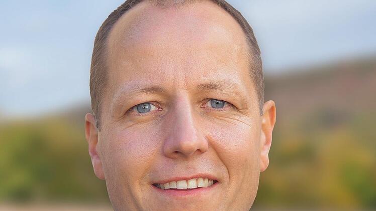 Stichwahl in Elfershausen zwischen Johannes Krumm (im Bild) und Christine Neeb-Wittmann.Christian Bayer