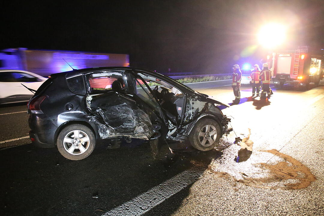 Kettenreaktion auf der A9: vier Menschen verletzt
