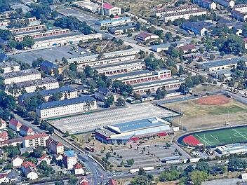 Blick auf das Aus- und Fortbildungszentrum der Bundespolizei auf dem ehemaligen Kasernengel&auml;nde Foto: Ronald Rinkl&ouml;ef