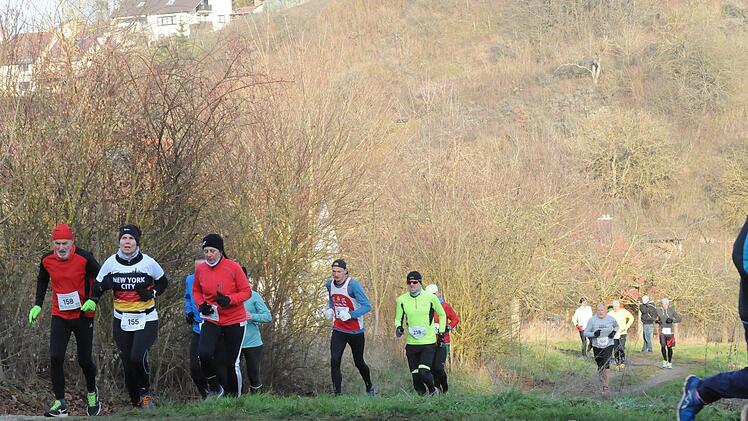 mpressionen vom Fuschter Silvesterlauf. Fotos: ssp
