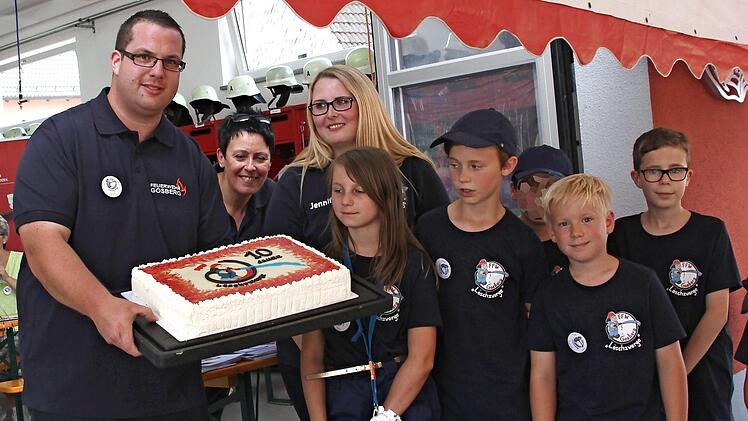 Die Geburtstagstorte mit dem L&ouml;schzwerge-Logo Foto: privat
