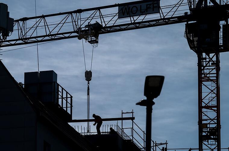 IW-Forscher: Mehr Arbeitslose wegen Zollstreit