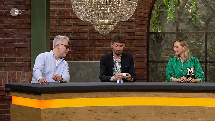 "Ui - das ist mal ne Ansage, die Sie da mitgebracht haben", zeigte sich Fabian Kahl (Mitte) beeindruckt.