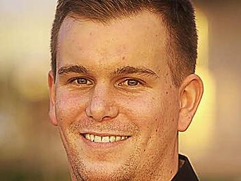 Der erst 25-jährige Steffen Ramer ist ein Kandidat für die Nachfolge von Jochen Knauer als Geschäftsführer beim HSC 2000 Coburg. Seit knapp einem Jahr arbeitet der Bamberger im Vertrieb und Marketingbereich für die Vestestädter an vordester Front mit. Foto: privat