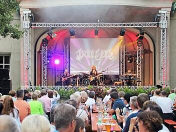 Die Konzertmuschel im Kurpark mal mit anderer Besetzung. Foto: Werner Vogel