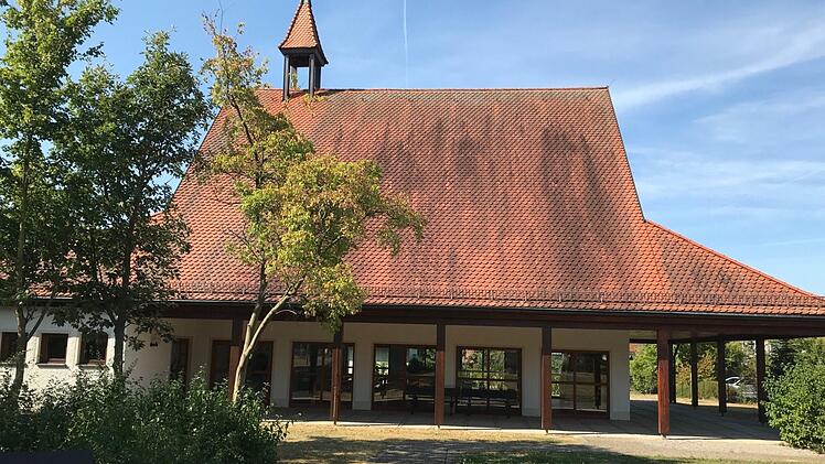 Die Aussegnungshalle auf dem städtischen Friedhof ist ein Pokémon-Stop. Hier können die Spieler Kräfte tanken und Waffen bekommen.
