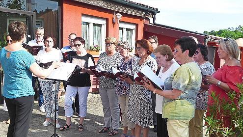Der Gesangverein Leutenbach wirkte mit.