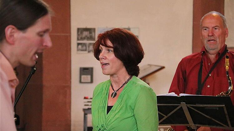 Sologesang von Angelika Silberbach.