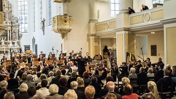 Impressionen vom Sinfoniekonzert in der Coburger MorizkircheFoto: Jochen Berger