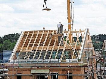 Drei Bauplätze sollen in der Marktleugaster Webergasse ausgewiesen werden. Symbolbild: Bernhard Weizenegger