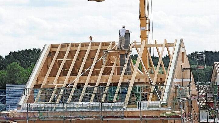 Drei Bauplätze sollen in der Marktleugaster Webergasse ausgewiesen werden. Symbolbild: Bernhard Weizenegger