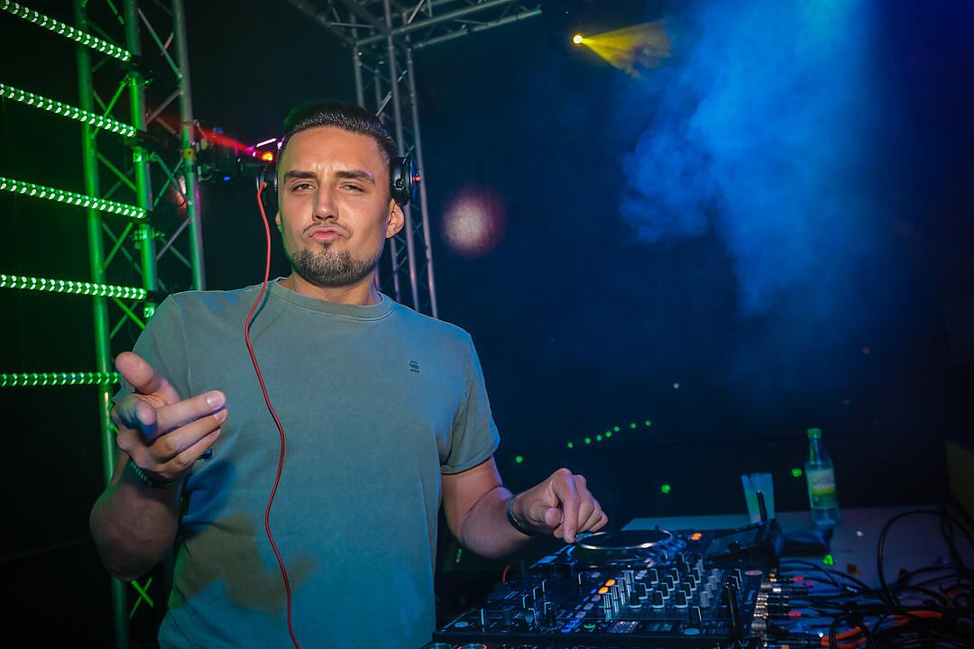 DJ Mikel K., Pat Benedetti, BTWOB, EA PROJECT
