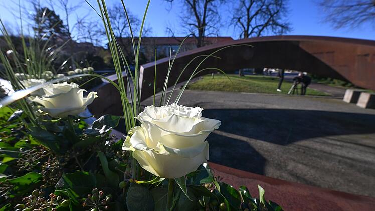 "Gebrochener Ring" in Winnenden
