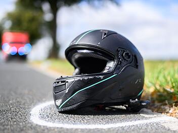B470 im Kreis Erlangen-H&ouml;chstadt: Illegales Wendeman&ouml;ver f&uuml;hrt zu Unfall