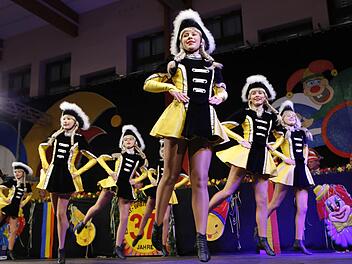 Das United Dance Team des TSV Breitengüßbach sorgte mit ihren Beiträgen für Höhepunkte bei der Prunksitzung. Fotos: Matthias Hoch