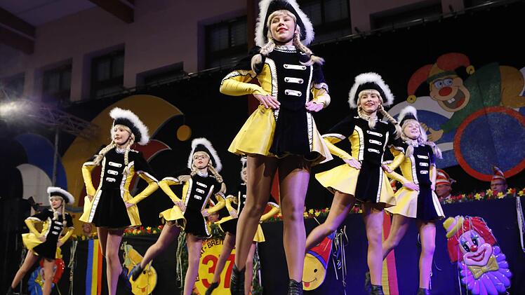 Das United Dance Team des TSV Breitengüßbach sorgte mit ihren Beiträgen für Höhepunkte bei der Prunksitzung. Fotos: Matthias Hoch