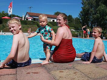 Für den dritten Teil unseres Schwimmbad-Tests geht es ins Maßbacher Freibad. Familie Karges hat das Bad getestet und bewertet. Foto: Carmen Schmitt