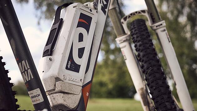 Ersatzakkus sind teuer, aber zwingend notwendig, um ein E-Bike lange zu nutzen.