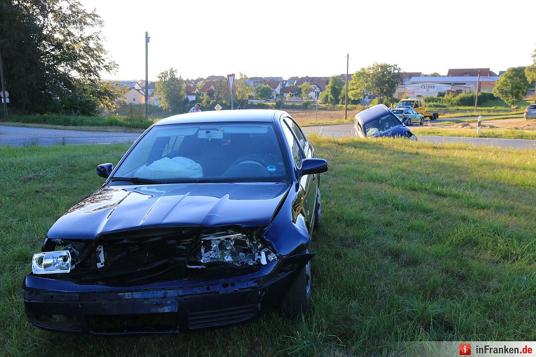 Zwei Verletzte bei Unfall bei Reichmannsdorf