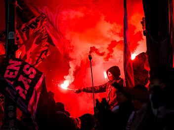 Meisterfeier in N&uuml;rnberg l&ouml;st Polizeieinsatz aus