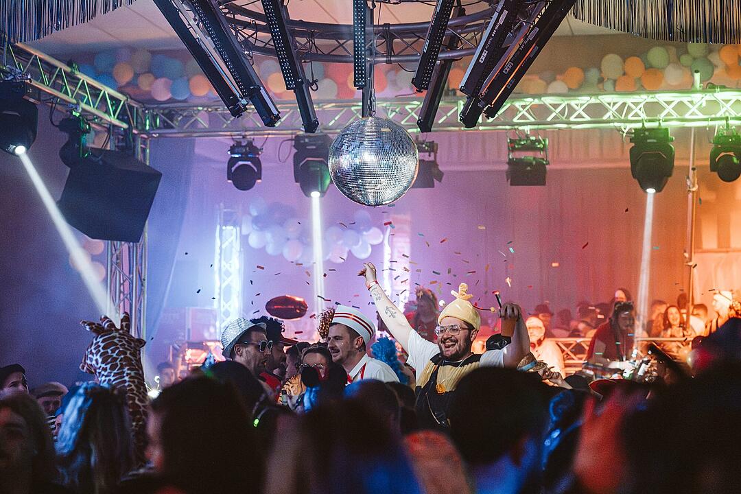 DJ Franky und DJ Matze lie&szlig;en die Halle beben!