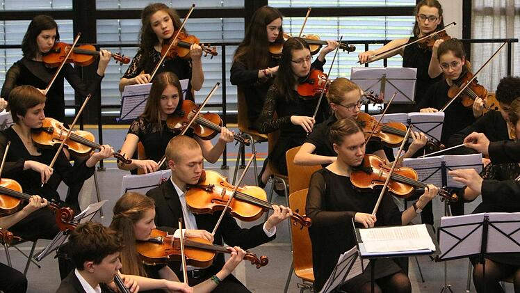 Impressionen vom Gastspiel des Jugend-Symphonieorchester Oberfranken in FrohnlachFoto: Jochen Berger