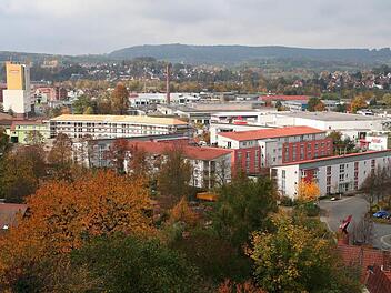 Über die Terrassentür verschaffte sich am Samstagabend ein Einbrecher Zugang zu einer Seniorenwohnung am Schwedensteg. Die 83-jährige Bewohnerin störte den Täter, der mit Schmuck und Bargeld als Beute die Flucht ergriff. Foto: Archiv/Gabriele Hänseler