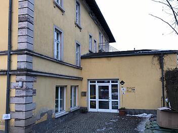 In einer gemeinsamen Sitzung des Stadtrates und des Kirchenvorstandes der evangelisch-lutherischen Kirchengemeinde Ludwigsstadt wurden die Planungen für die Generalsanierung des Hauses für Kinder St. Michael (Bild) in Ludwigsstadt vorgestellt. Foto: Frank Ziener
