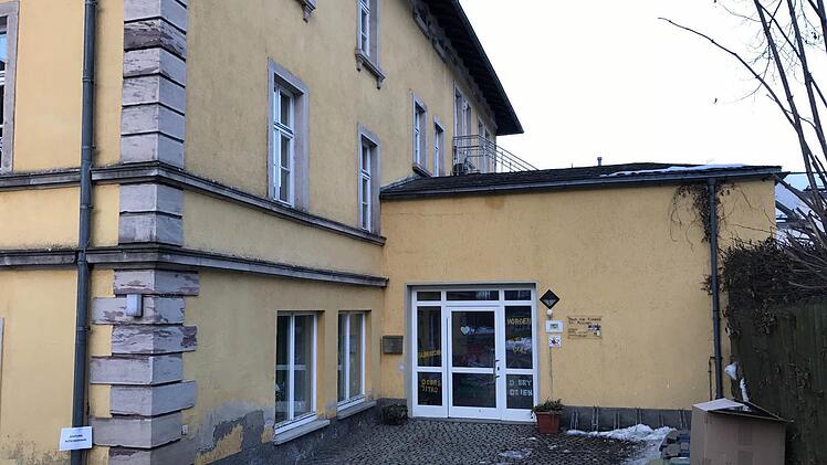 In einer gemeinsamen Sitzung des Stadtrates und des Kirchenvorstandes der evangelisch-lutherischen Kirchengemeinde Ludwigsstadt wurden die Planungen für die Generalsanierung des Hauses für Kinder St. Michael (Bild) in Ludwigsstadt vorgestellt. Foto: Frank Ziener
