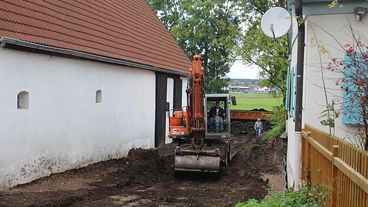 Durch den Ort wird ein neuer Rad- und Gehweg gebaut. Foto: Andreas Dorsch