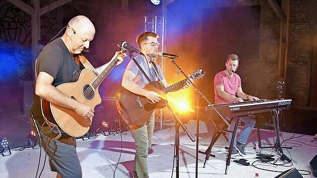 Kommt ohne Schlagzeug aus: das Trio "Taktlos".