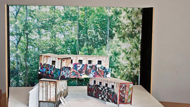 Bühnenbild-Modell für den "Zigeunerbaron" - Foto: Jochen Berger