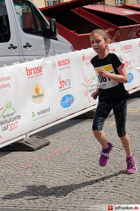 Weltkulturerbelauf 2017 in Bamberg: Der Zieleinlauf am Maxplatz