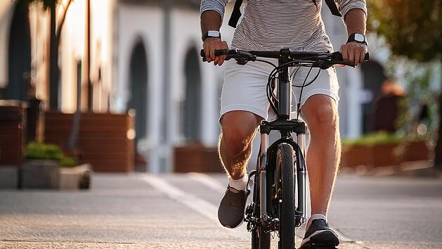 Mountainbiker (56) schwer verletzt nach Sturz - er schlug mit dem Kopf auf