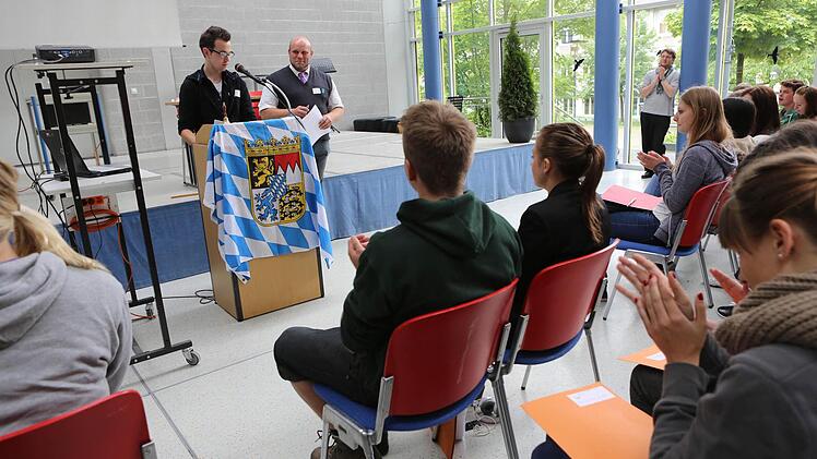 beim Planspiel "Der Landtag sind wir!" vom Centrum für angewandte Politikforschung (CAP) aus München.