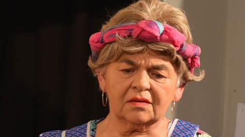 Hiltrud Bernhardt macht das Laienspiel immer wieder Spaß, "obwohl es schon auch mit Stress verbunden ist." Foto: Gabi Arnold