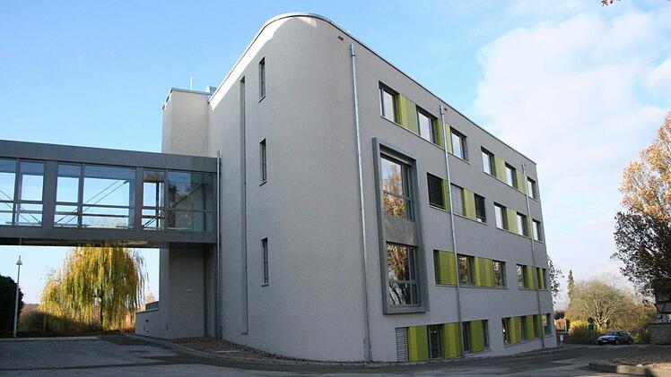 Das neue Verwaltungsgebäude der Main-Klinik Ochsenfurt.  Foto: Sabine Paulus