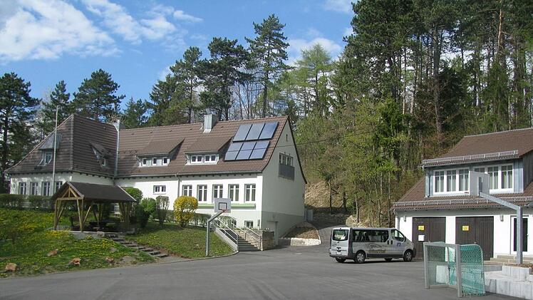 R&ouml;dentaler Jugendhaus ist jetzt Fl&uuml;chtlingsunterkunft - Landkreis k&auml;mpft mit Raumnot