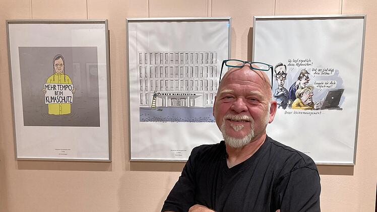 Kabarettist Bernd Gieseking hielt die Laudatio zur Eröffnung der Ausstellung im Museum Obere Saline.