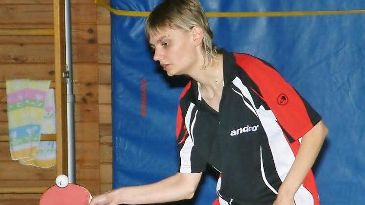 In der C-Klasse stand Corina Wachter vom TTC Tüschnitz zweimal auf dem Podest. Im Einzel wurde sie Dritte, und im Doppel holte sie sich zusammen mit Cornelia Gebert-Scholl  den Bezirkstitel. Foto: Hans Franz