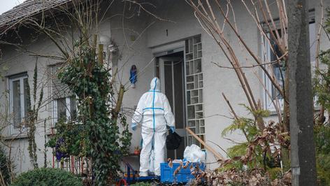 Sohn wegen Mordes an Mutter vor Gericht