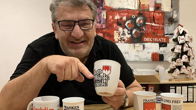 Wolfgang Hoderlein hatte vor einigen Wochen beim Sonntags-Tatort aufgepasst und traute seinen Augen kaum: Kommissar Frank Thiel trank in der Folge "Limbus" aus einer Frankentasse. Sonny Adam